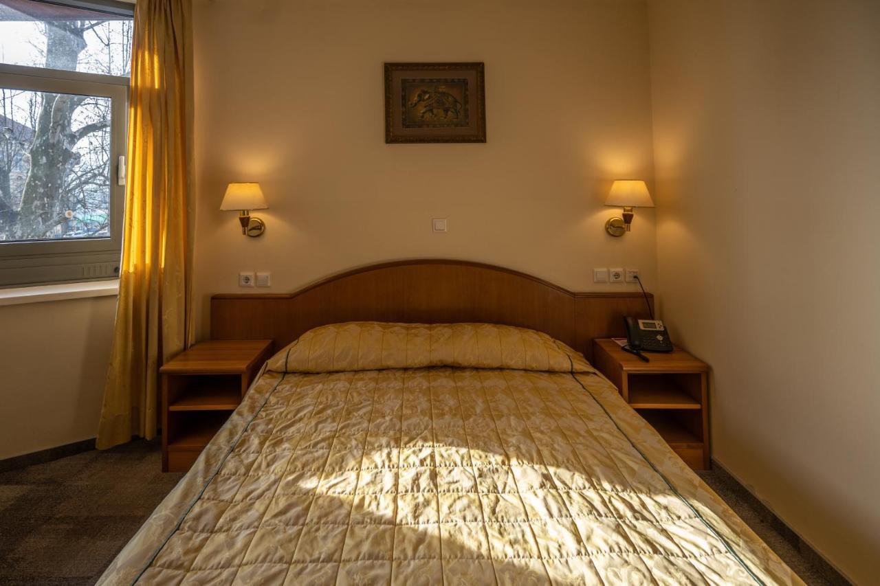 Hotel Mantova Vrhnika Dış mekan fotoğraf